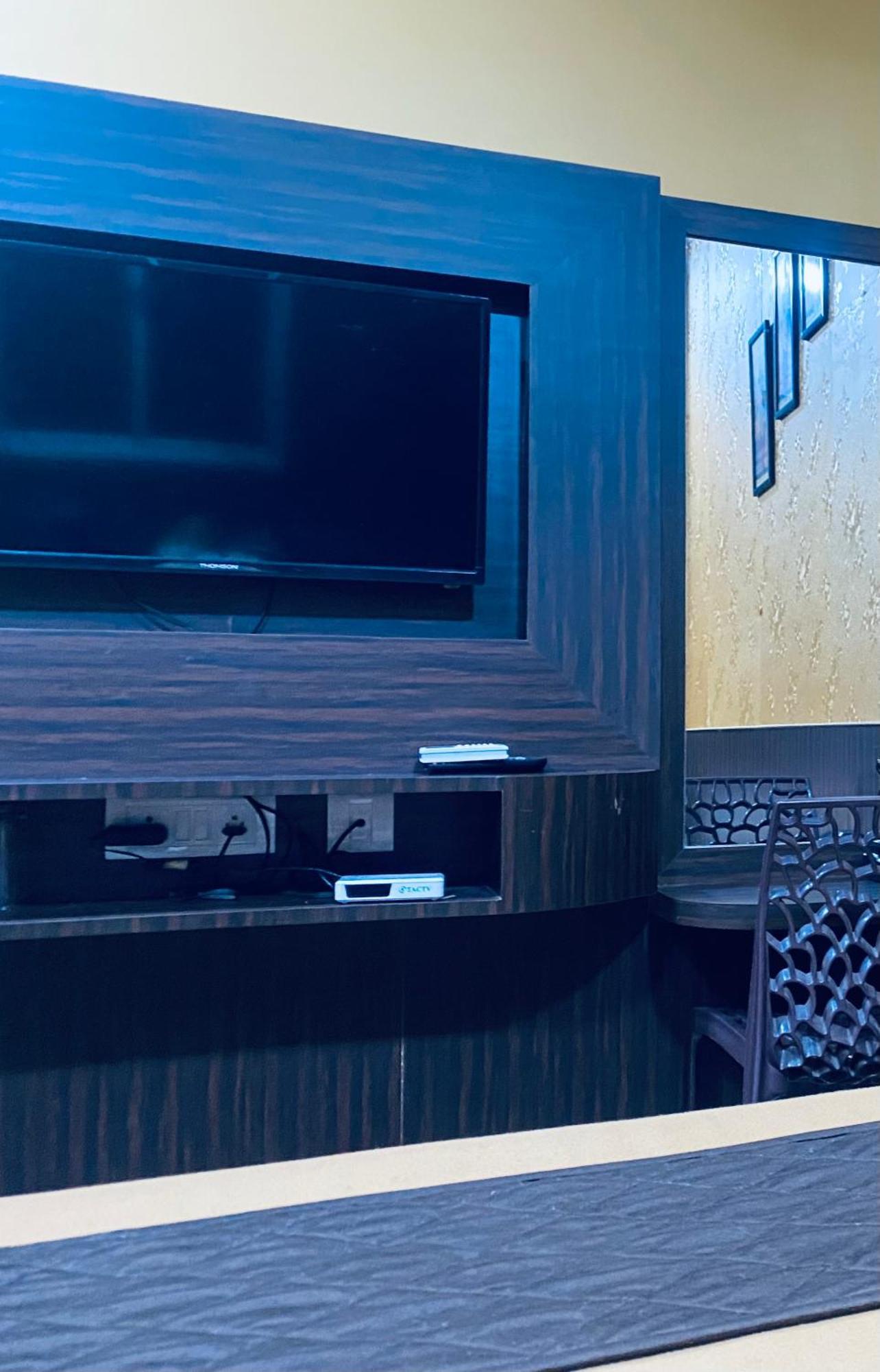 Gsr Residency Hotel Kanchipuram Exterior photo